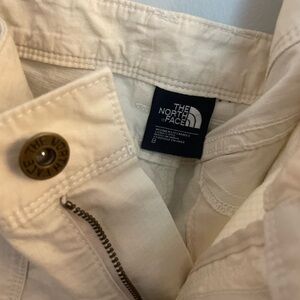 Old Navy women’s khaki shorts size 8